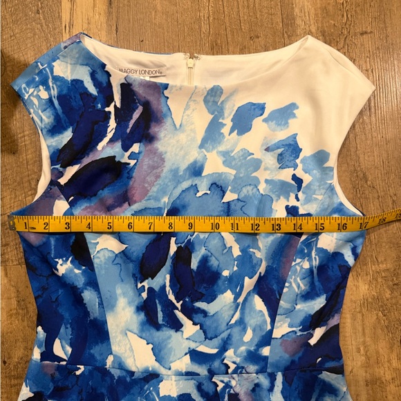 Maggy London 'Rosa Peony' Print Scuba Fit & Flare Dress 12 - Picture 3 of 7